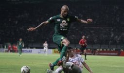 Persebaya Bantai Bhayangkara FC Empat Gol Tanpa Balas di GBT - JPNN.com