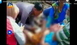 Viral! Aksi Heroik Ipda Handoko Bantu Persalinan di Tengah Hutan - JPNN.com
