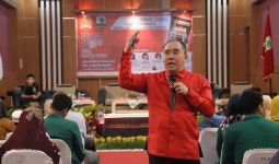 Donny Moenek Jadi Pembicara Diskusi Literasi Syarat Makna di Kampus Unand Padang - JPNN.com