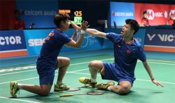 Wang Yi Lyu/Huang Dong Ping Jaga Gengsi Petahana di BWF World Tour Finals 2019 - JPNN.com