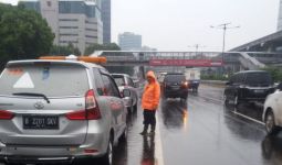 Jakarta Banjir Lagi, Tol Dalam Kota Tergenang - JPNN.com