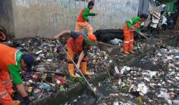 36 Titik Penumpukan Sampah Ditemukan di Jakarta Barat - JPNN.com