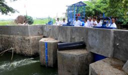Wali Kota Tangerang Minta Proyek Pembangunan Pengendalian Banjir Dipercepat - JPNN.com