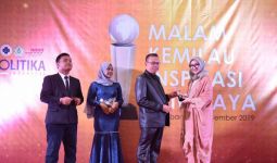 Senator Amaliah Raih Penghargaan Perempuan Inspiratif Indonesia 2019 - JPNN.com