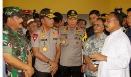 Datang ke NTT, Panglima TNI dan Kapolri Pastikan Perayaan Natal Aman - JPNN.com
