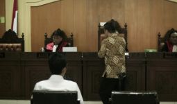 Terbukti Terima Suap, Eks Kepala Imigrasi Mataram Divonis 5 Tahun Penjara - JPNN.com