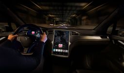 Pertama Kali, Tesla Sematkan Konten Video dan Gim Daring di Mobilnya - JPNN.com