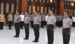 24 Pejabat Polri Naik Pangkat, Gatot, Agus dan Listyo jadi Bintang 3 - JPNN.com