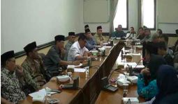 Ribuan Guru Madrasah Diniyah dan Non-PNS akan Diprioritaskan Dapat Bantuan - JPNN.com