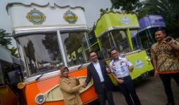 Dorong Sektor Pariwisata, Pemprov Jabar Bagikan 30 Bus Wisata untuk Kabupaten-Kota - JPNN.com