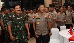 Panglima TNI dan Kapolri Pantau Pengamanan Malam Tahun Baru 2020 - JPNN.com