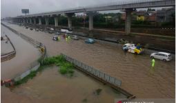 Banjir, Jalan Tol Dalam Kota Gratis Sampai Besok - JPNN.com