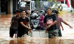 Data 9 Korban Banjir dan Longsor di Jabodetabek yang Meninggal Dunia - JPNN.com