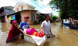 19 Korban Banjir yang Meninggal Dapat Bantuan Dana dari Pemerintah - JPNN.com