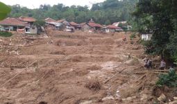 Tiga Korban Banjir di Sukajaya Bogor Belum Ditemukan - JPNN.com