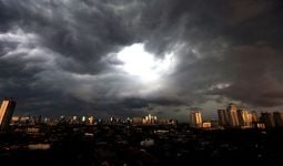 Prakiraan Cuaca BMKG 13 November 2022, Jakarta Diguyur Hujan - JPNN.com