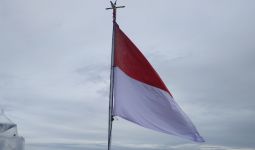 Bendera Merah Putih Kembali Dikibarkan di Suar Karang Unarang - JPNN.com