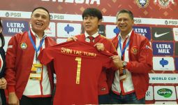 Shin Tae Yong Bakal Boyong Keluarga ke Jakarta - JPNN.com