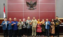 Unitomo Surabaya Berkunjung ke MPR, Studi Hukum Tata Negara - JPNN.com