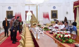 Jokowi: Naturalisasi atau Normalisasi Silakan, yang Penting Lebar - JPNN.com