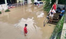 Wilayah Ini Masih Terendam Banjir dan Tertutup Lumpur - JPNN.com