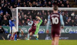 Aston Villa Tahan Leicester City di Leg Pertama Semifinal Piala Liga Inggris - JPNN.com