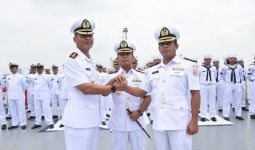 Kolonel Teguh Pimpin Sertijab Komandan KRI Multatuli - JPNN.com