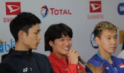 An Se Young pun Tersenyum Duduk Diapit Marcus Fernaldi dan Chou Tien Chen - JPNN.com