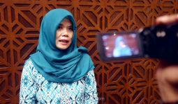 Titi Honorer K2 Sangat Berharap Peran Mas Nadiem Makarim - JPNN.com