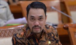 Jokowi Kumpulkan Pejabat Polri di Istana, Sahroni: Ini Tandanya Kondisi Sudah Urgen - JPNN.com