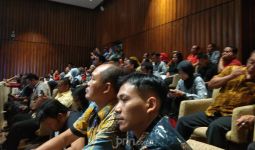 Massa Honorer K2 ke Senayan, Sempat Dikira Hendak Demonstrasi - JPNN.com
