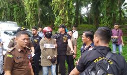 Detik-detik Eksekutor Hilangkan Barang Bukti Usai Dorong Mobil Berisi Jasad Hakim Jamaludin ke Jurang - JPNN.com