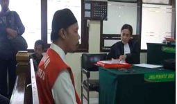 Hamili Anak Kandung, Ayah Bejat Ini Dihukum 18 Tahun Penjara - JPNN.com