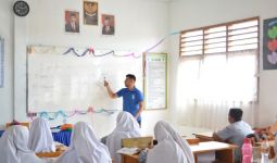 KPAI dan FSGI Sesalkan Guru Tambah Beban Siswa di Masa Pandemi COVID-19 - JPNN.com