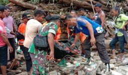 Banjir Bandang Terjang Tapteng, Tujuh Orang Meninggal Dunia - JPNN.com