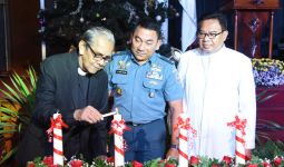 Dirdok Kodiklatal Rayakan Natal Bersama Prajurit Gartap III Surabaya - JPNN.com