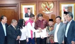 PKS dan Partai Demokrat Resmi Usulkan Pansus Hak Angket Jiwasraya - JPNN.com