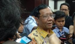 Mahfud MD Cium Ada Kelompok Ancang-ancang Mengajak Hantam Pemerintah - JPNN.com