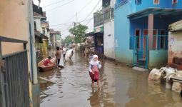 Banjir di Kabupaten Bandung, Ratusan Jiwa Terpaksa Mengungsi - JPNN.com