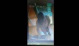 Kartu ATM Ketinggalan, Saldo Dikuras Habis Tak Bersisa - JPNN.com