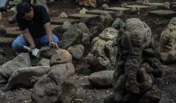 Batu Berbentuk Manusia Kerdil, Ganesha dan Monyet Ditemukan di Tasikmalaya - JPNN.com