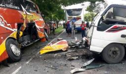 Kecelakaan Maut Bus Sugeng Rahayu vsTruk, Satu Orang Tewas di Tempat - JPNN.com