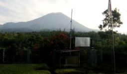Mohon Perhatian, Status Gunung Semeru Turun Menjadi Level Siaga - JPNN.com