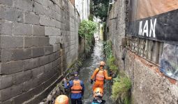 Dua Anak Laki-laki yang Hanyut Belum Ditemukan - JPNN.com