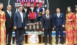 Lifter Muda Indonesia Tampil Menjanjikan di Kejuaraan Junior Asia - JPNN.com