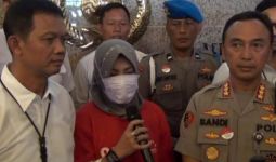 Perempuan asal Bogor: Saya Ingin Bertemu dengan Bunda Risma - JPNN.com