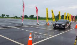 Kenali Risiko Tekanan Angin Ban Mobil Kurang atau Lebih - JPNN.com