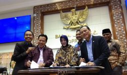 F-PKB Minta Honorer Diangkat jadi PNS Lewat Seleksi Administrasi - JPNN.com