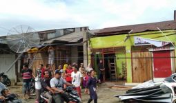 Puluhan Rumah di Gunungsitoli Rusak Akibat Tersapu Angin Puting Beliung - JPNN.com