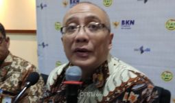 Kepala BKN Pesimistis Masalah Honorer K2 Tuntas 2023 - JPNN.com